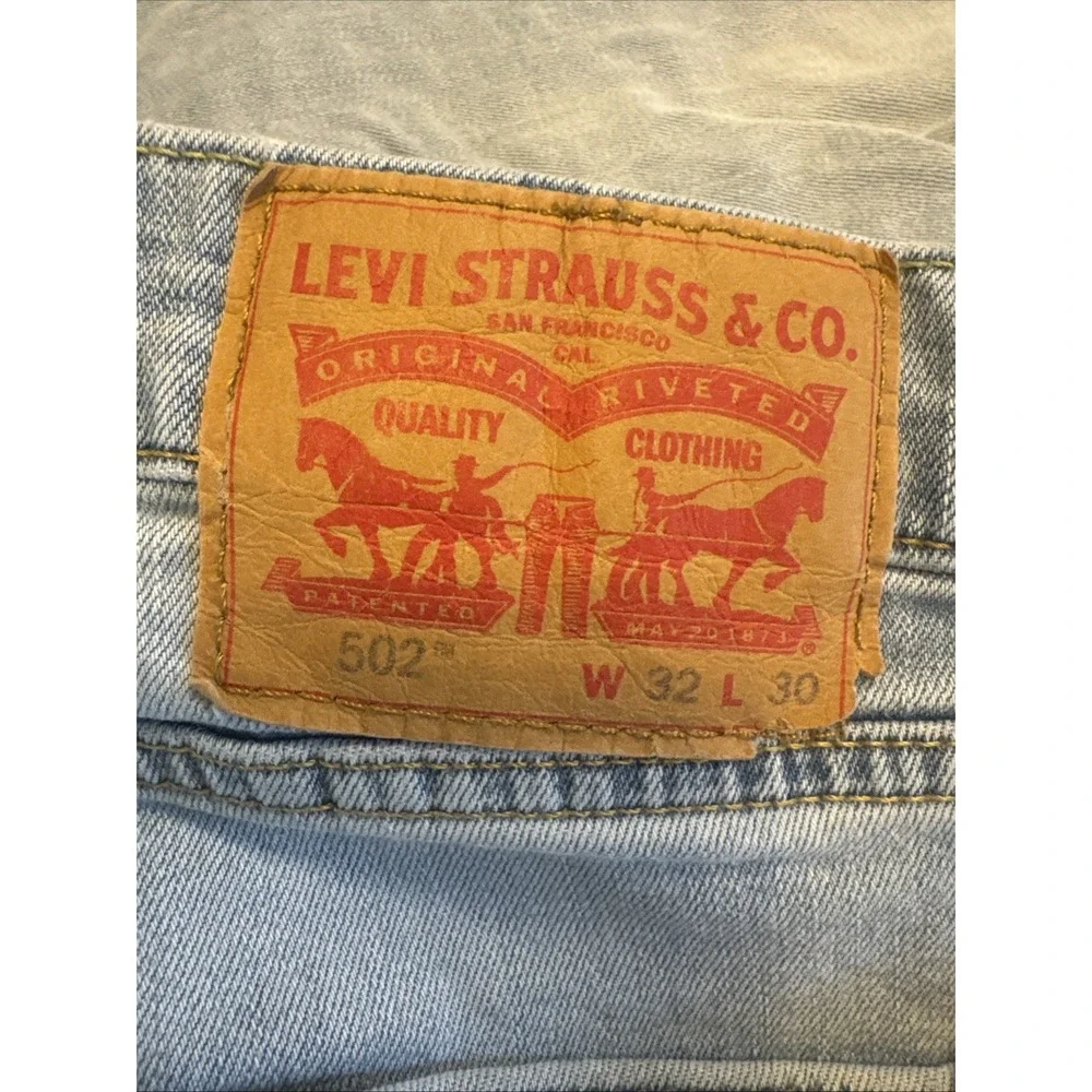 Levi's 502 Men's Taper Fit Jeans W32 L30 Light Blue Denim Great Fit Comfort Wear